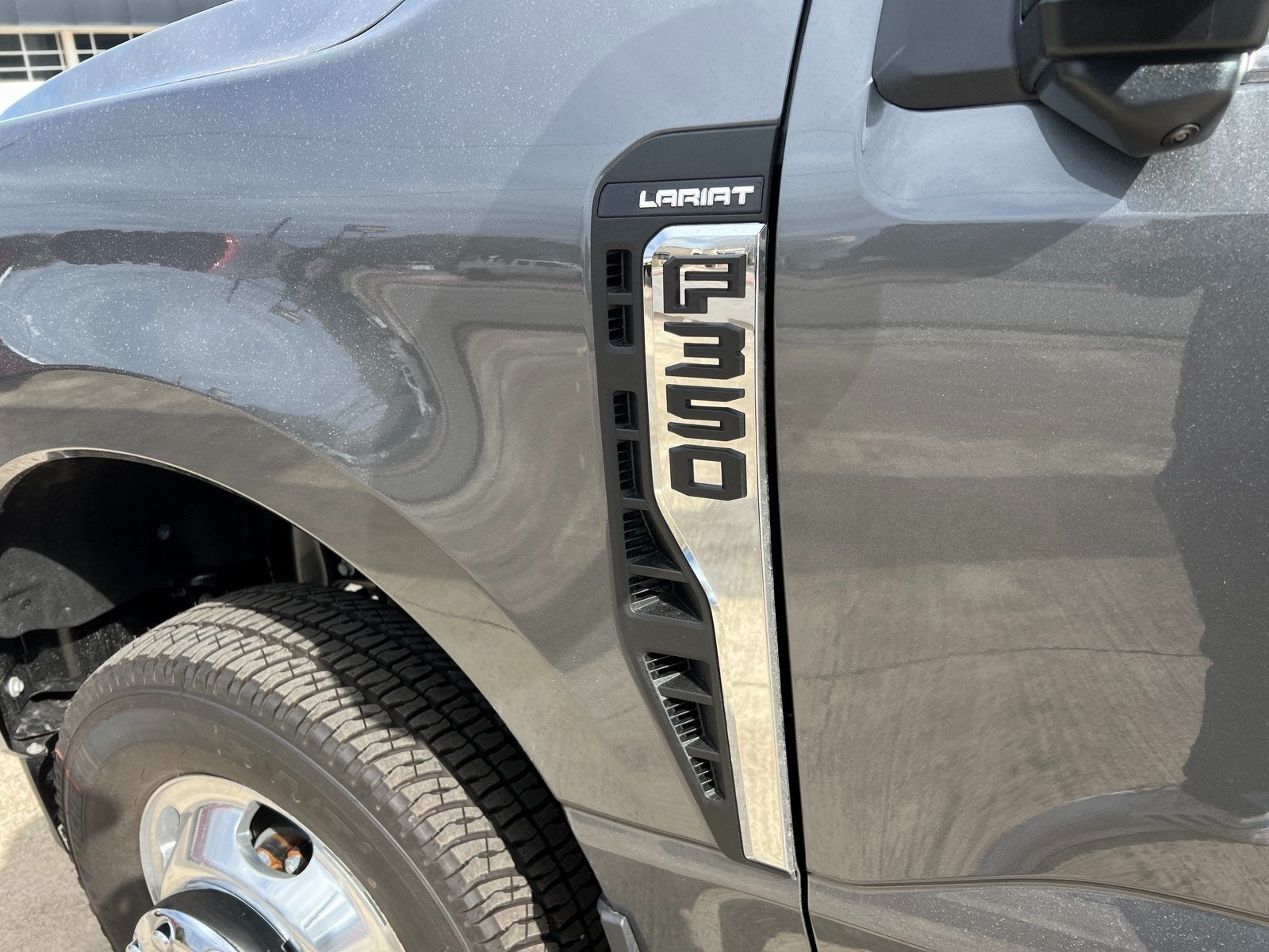 2026 Ford F-350SD Lariat DRW