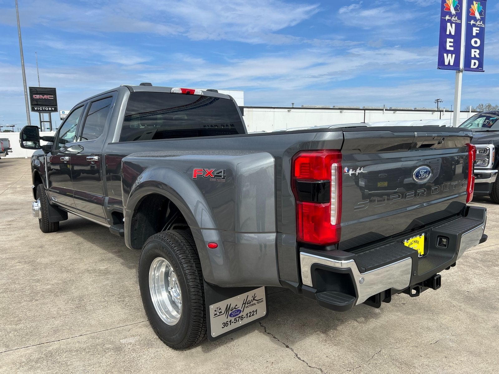 2026 Ford F-350SD Lariat DRW