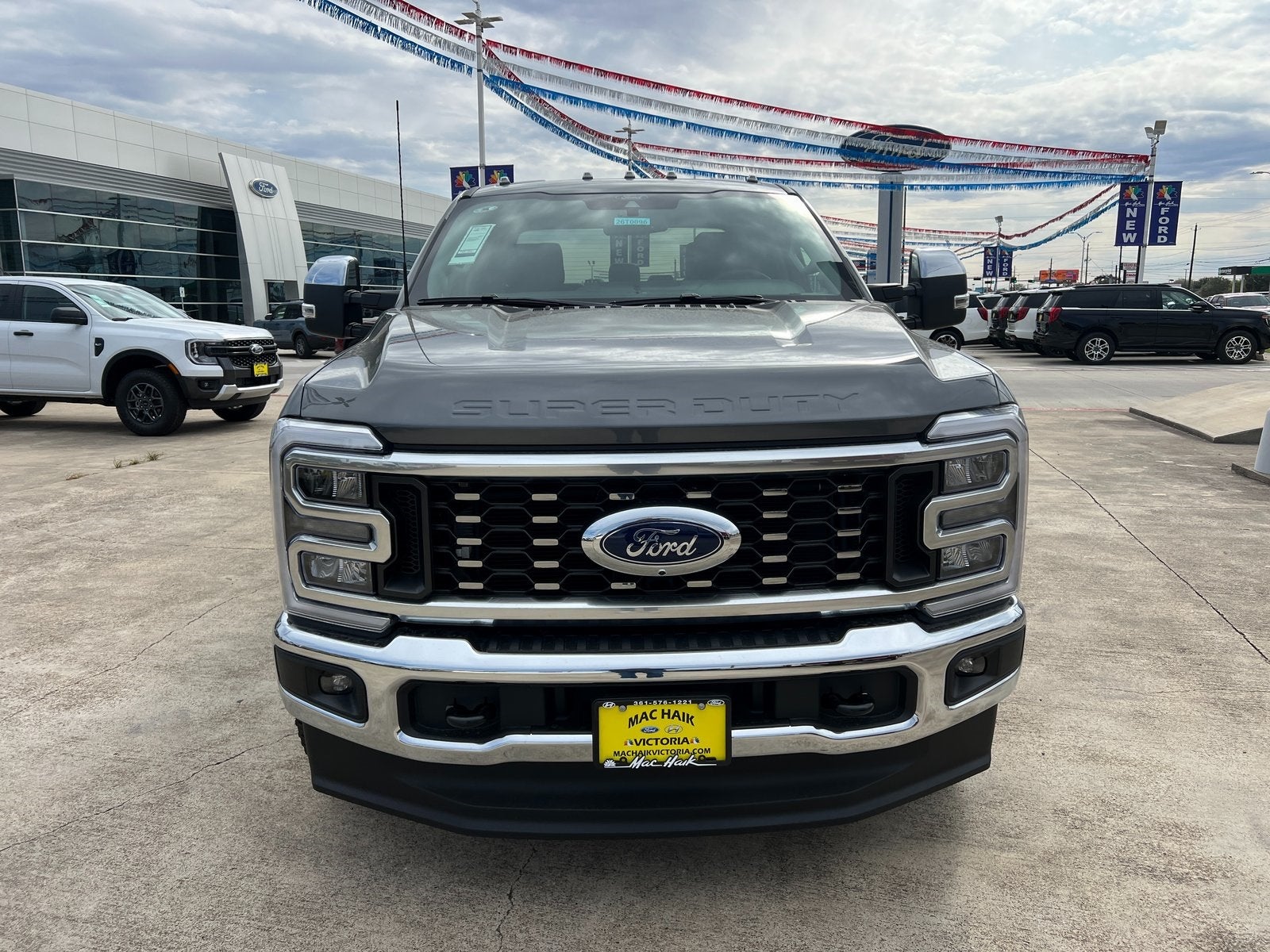 2026 Ford F-350SD Lariat DRW