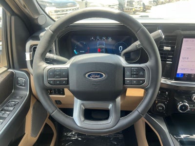 2026 Ford Super Duty F-350 DRW Lariat