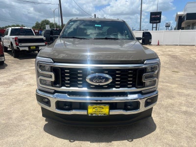 2026 Ford Super Duty F-350 DRW Lariat