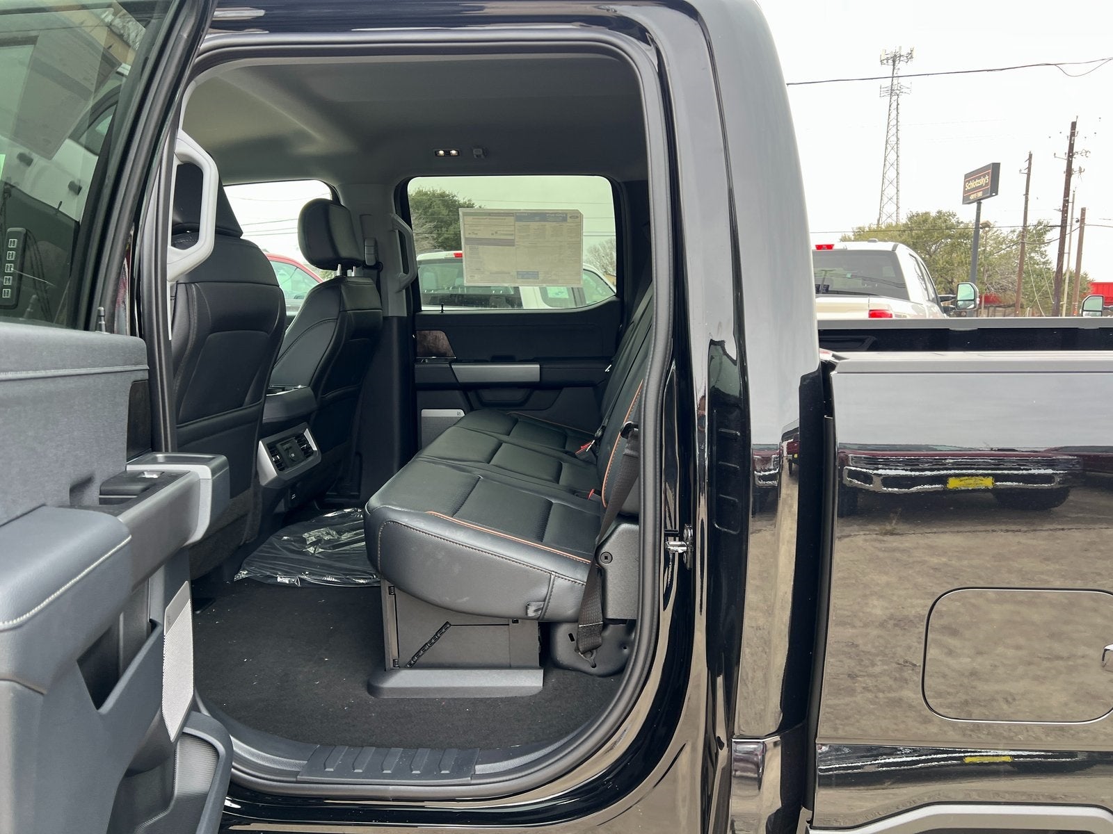 2026 Ford F-350SD Lariat DRW