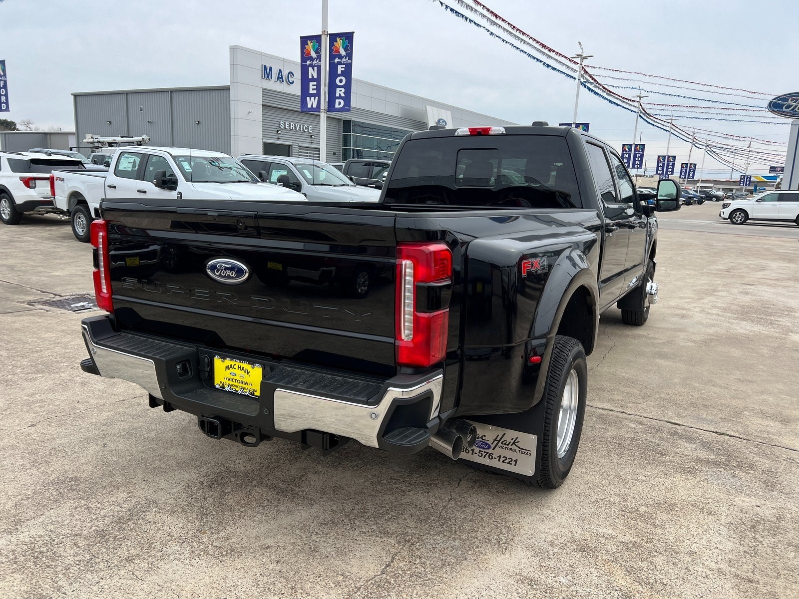 2026 Ford F-350SD Lariat DRW