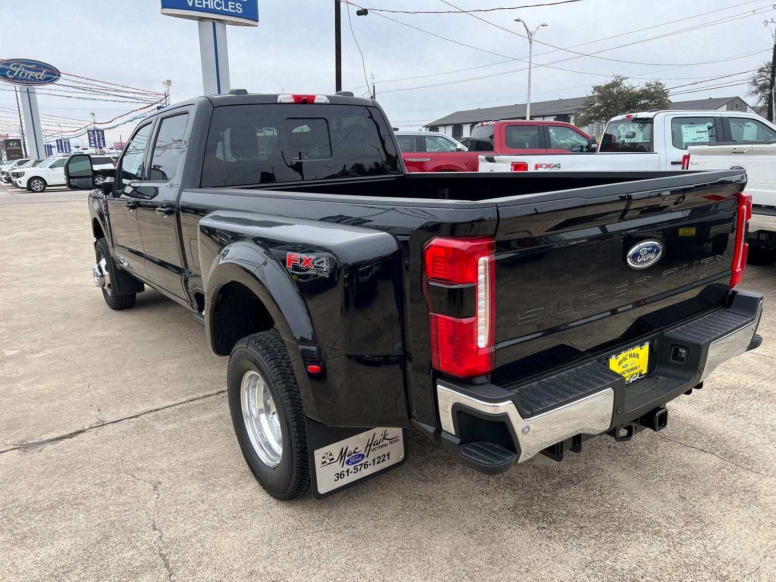 2026 Ford F-350SD Lariat DRW