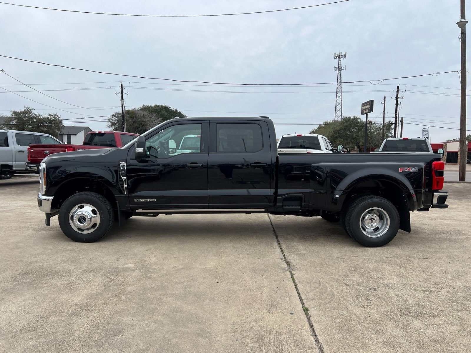 2026 Ford F-350SD Lariat DRW