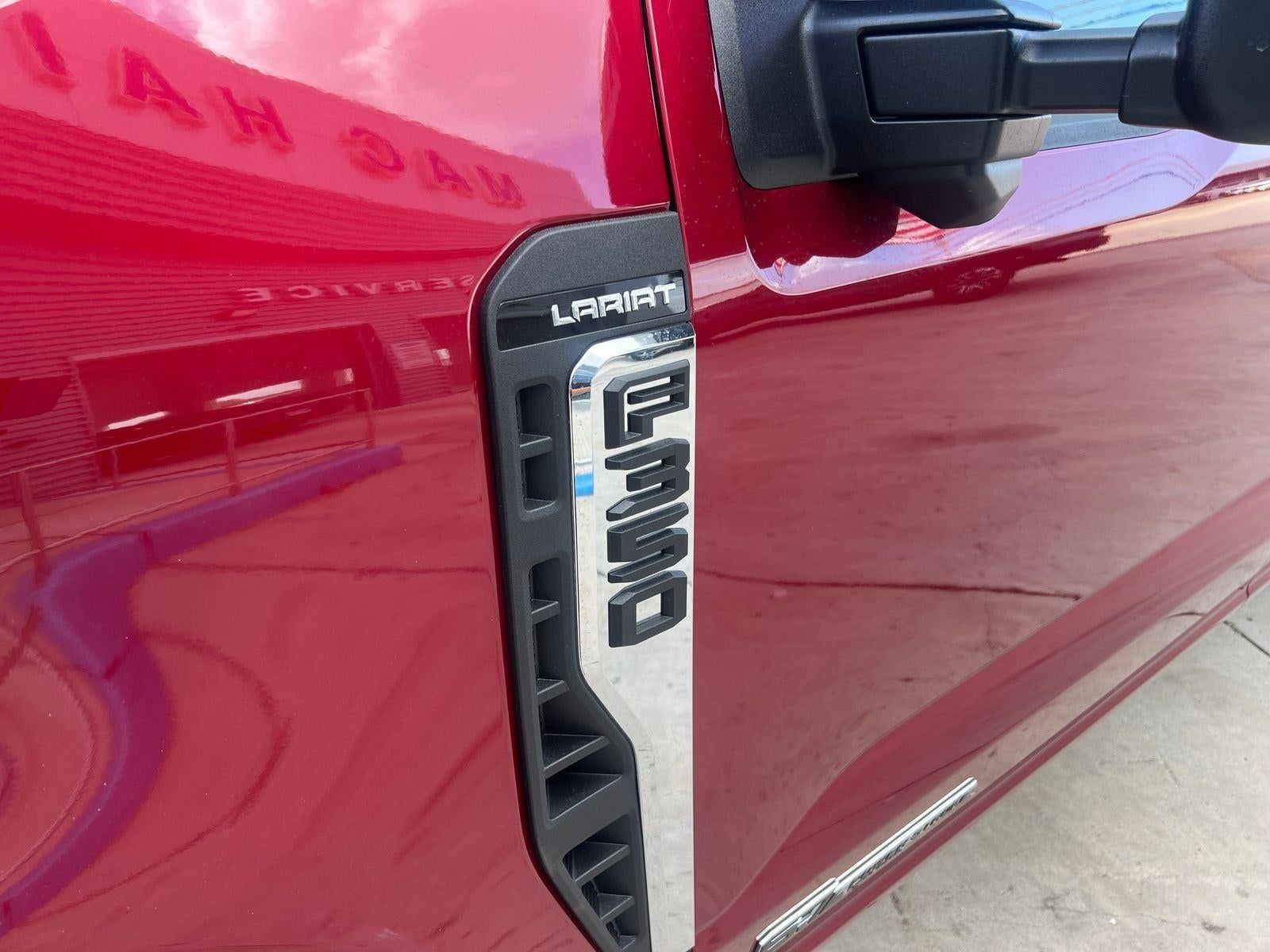 2026 Ford Super Duty F-350 DRW Lariat