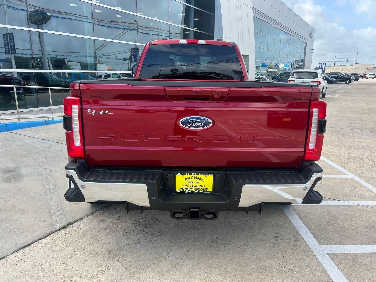 2026 Ford Super Duty F-350 DRW Lariat