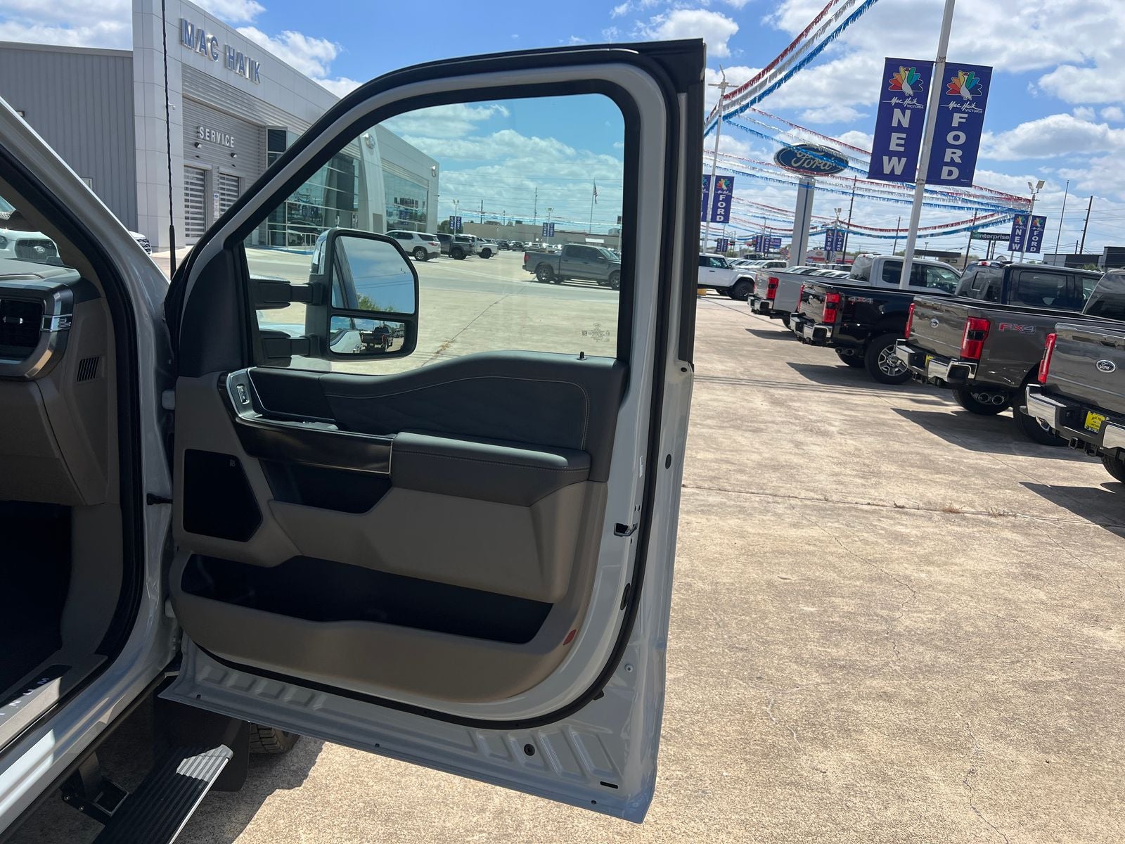 2026 Ford F-450SD Platinum DRW