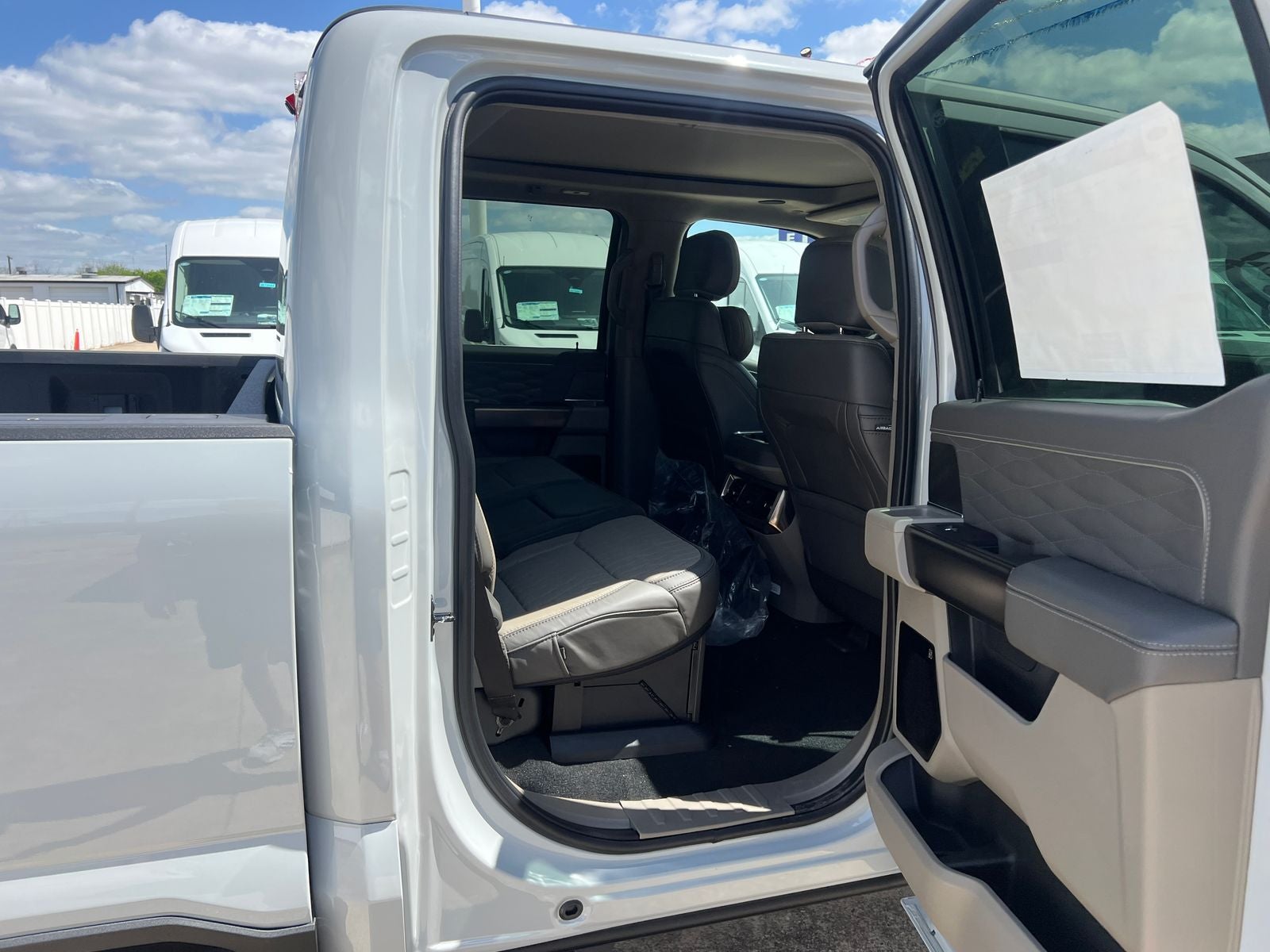 2026 Ford F-450SD Platinum DRW