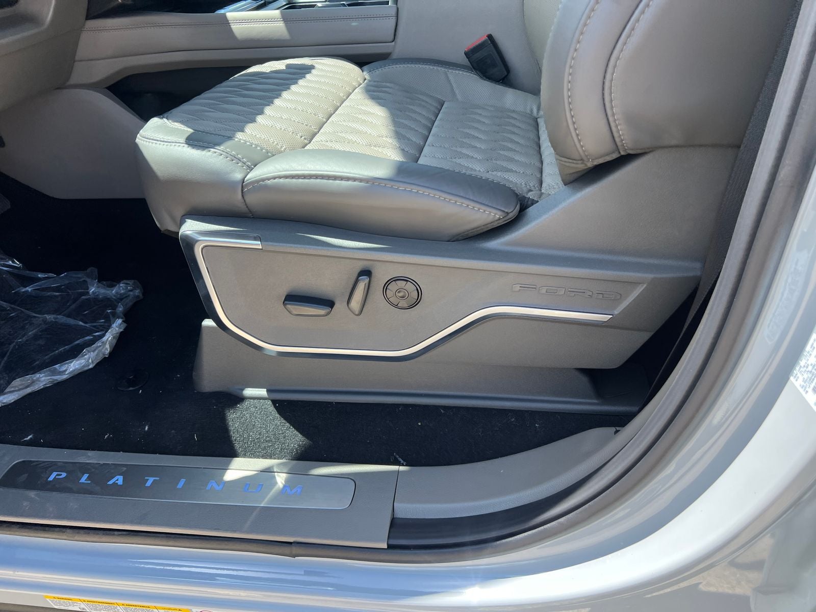 2026 Ford F-450SD Platinum DRW