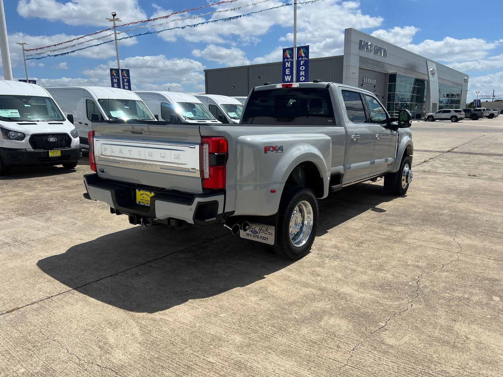 2026 Ford F-450SD Platinum DRW