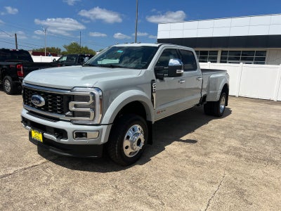 2026 Ford F-450SD Platinum DRW