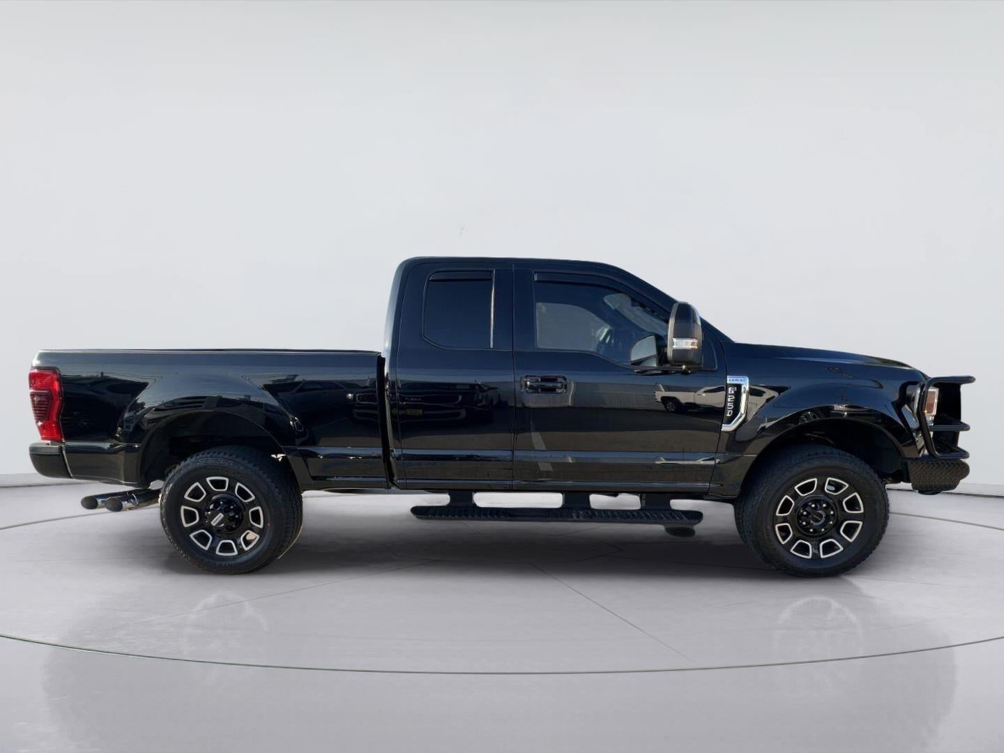 2022 Ford Super Duty F-250 Lariat
