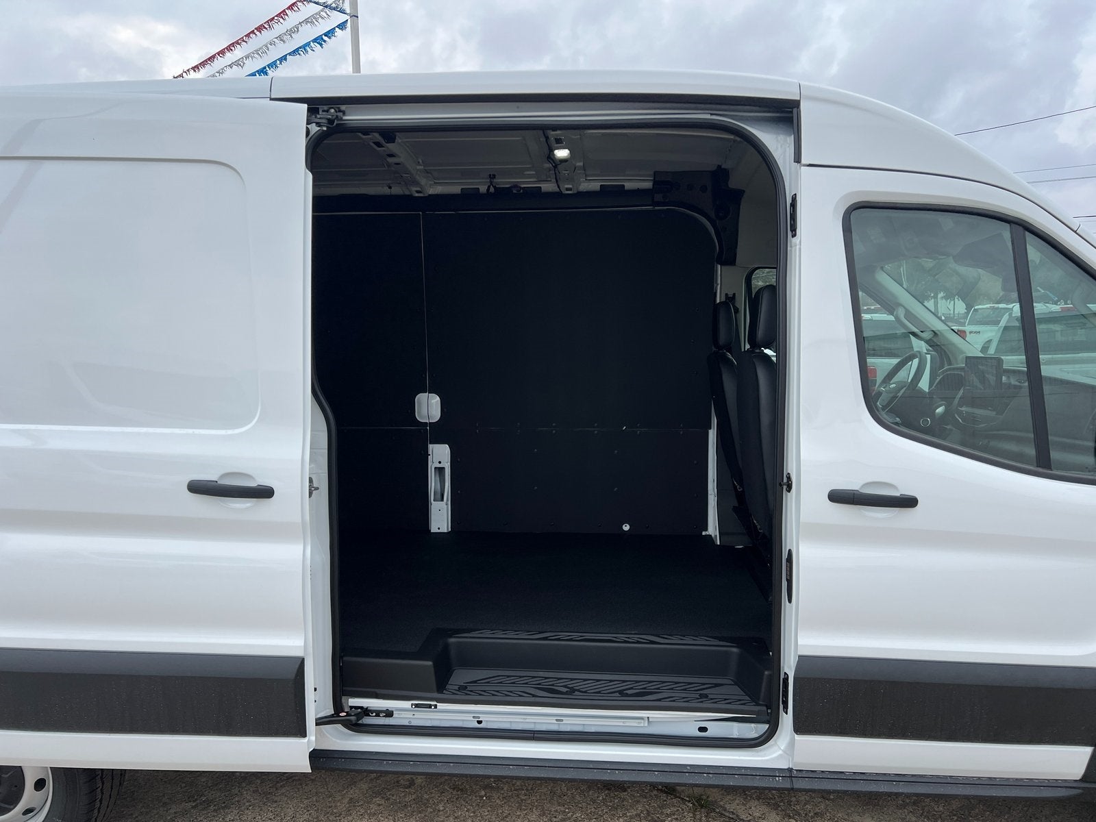 2026 Ford Transit-250 Base