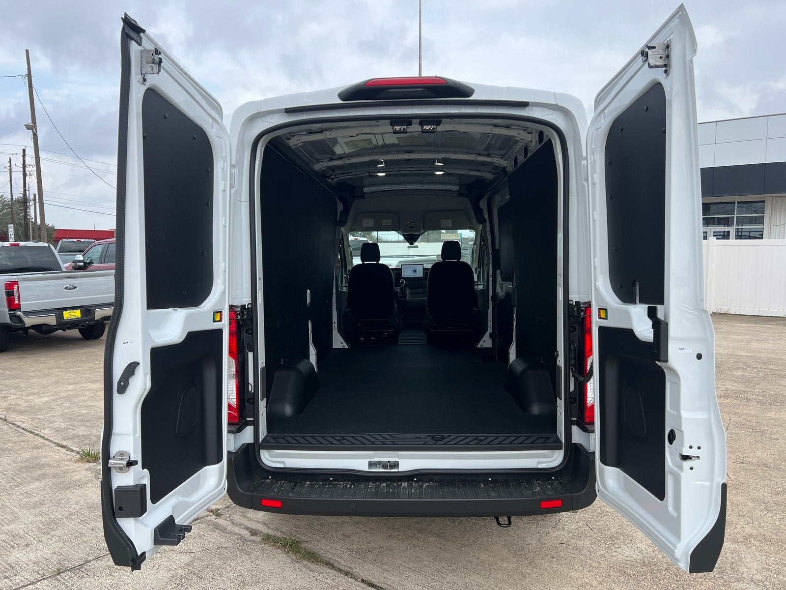 2026 Ford Transit-250 Base