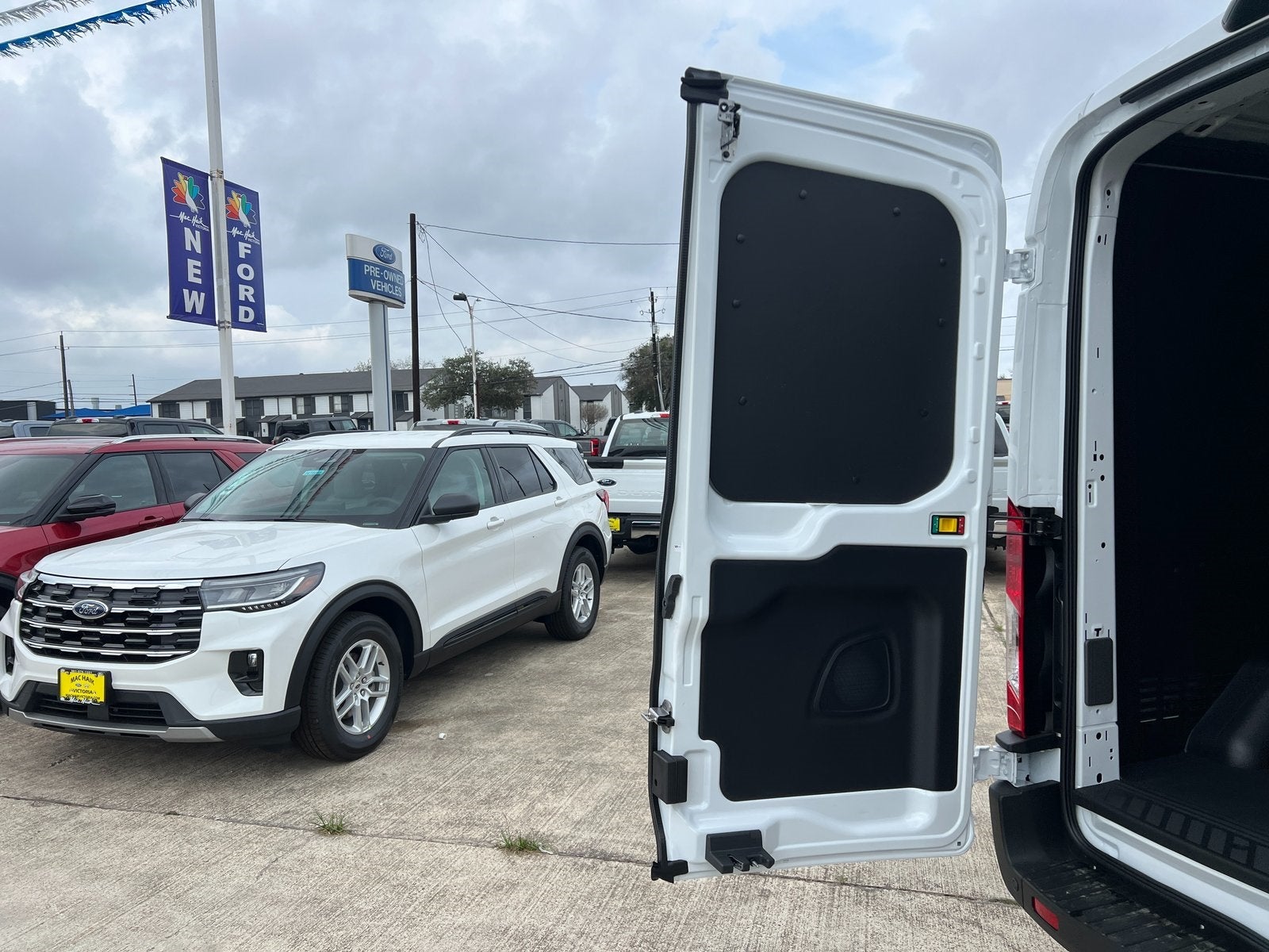 2026 Ford Transit-250 Base