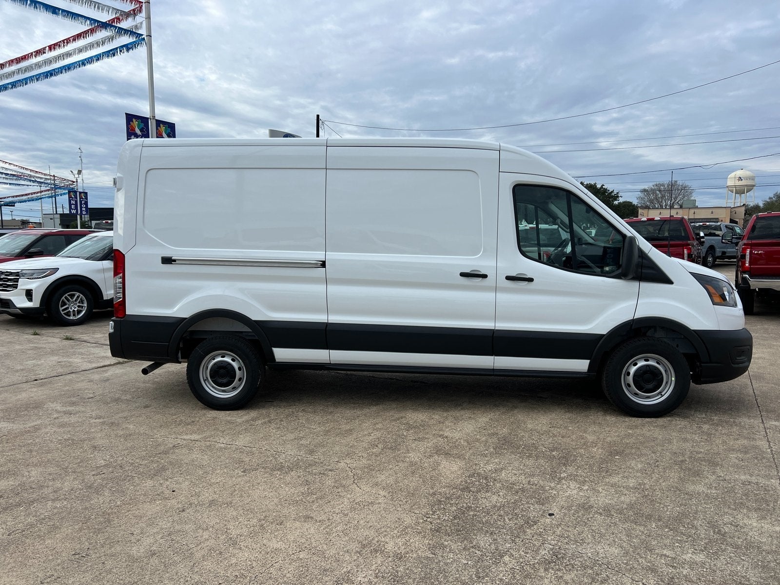 2026 Ford Transit-250 Base