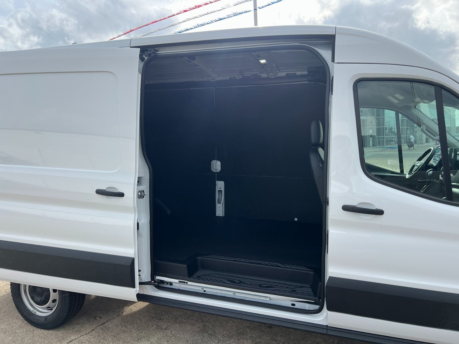 2026 Ford Transit-250 Base