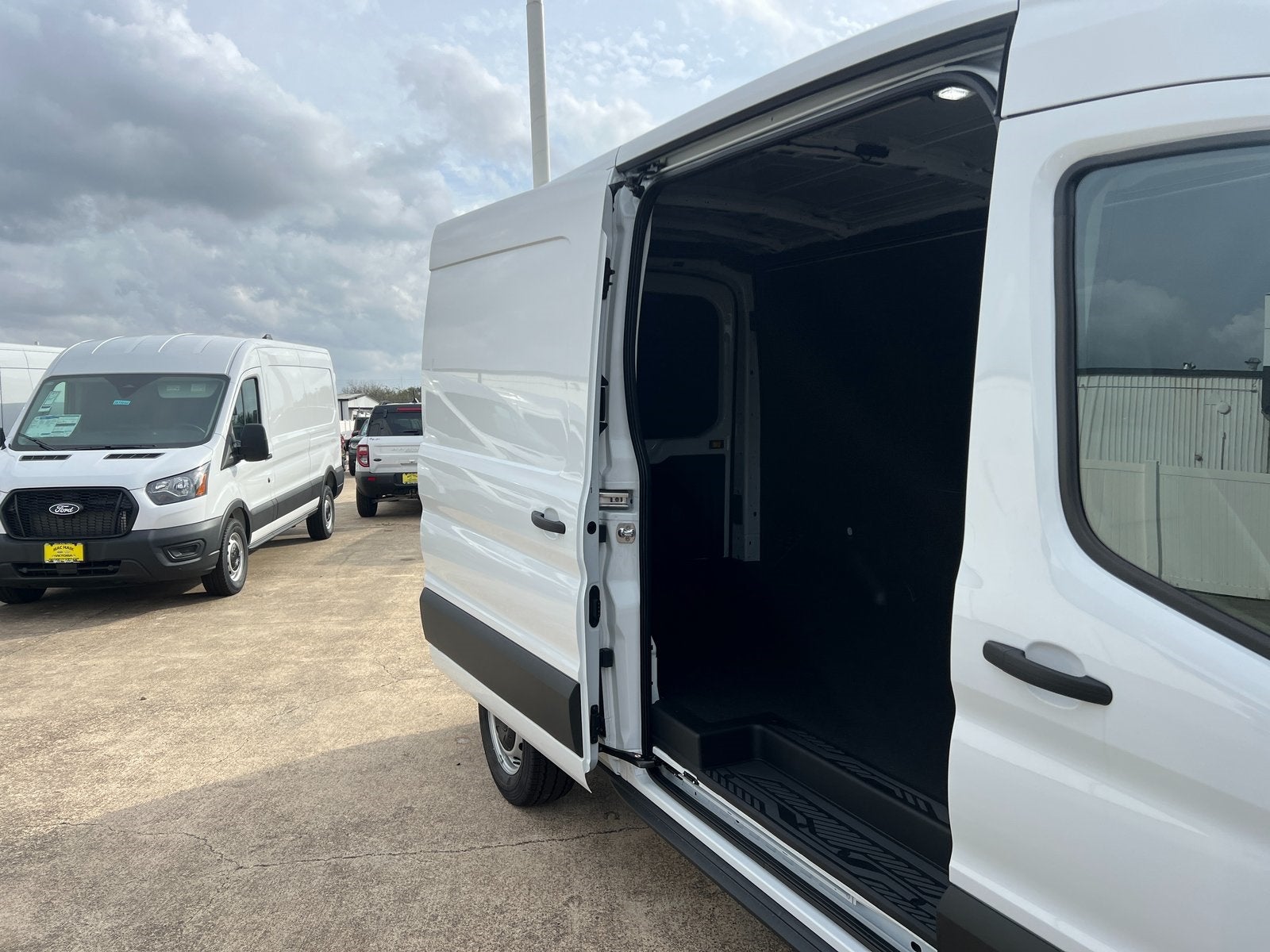 2026 Ford Transit-250 Base