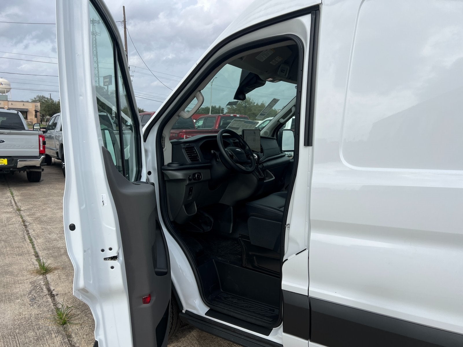 2026 Ford Transit-250 Base