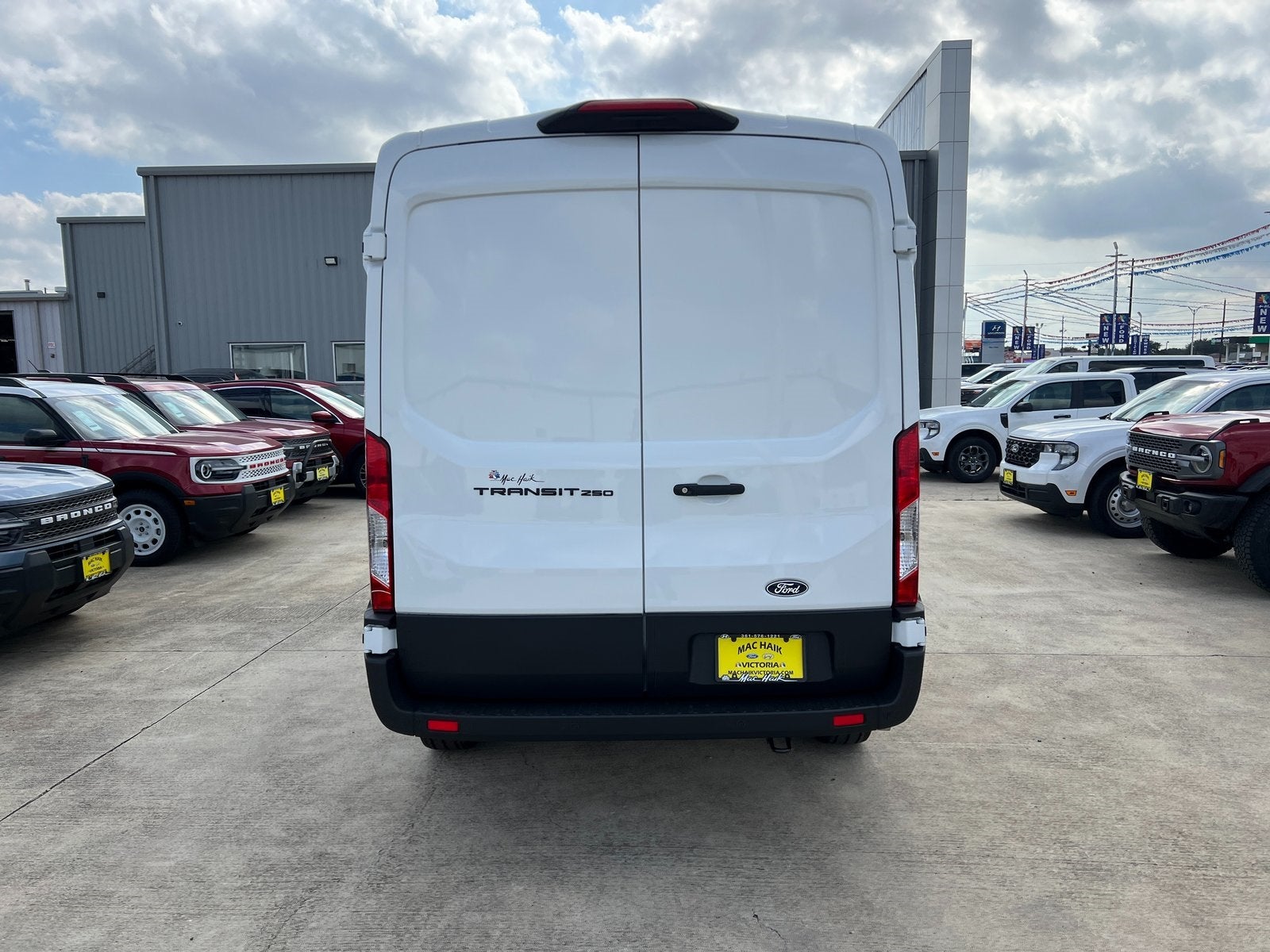 2026 Ford Transit-250 Base
