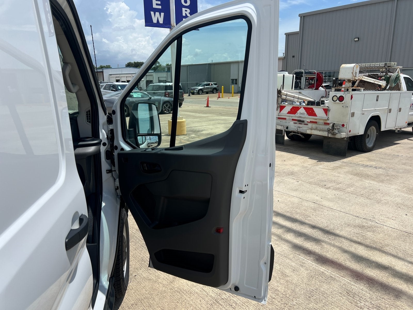 2025 Ford Transit-250 Base