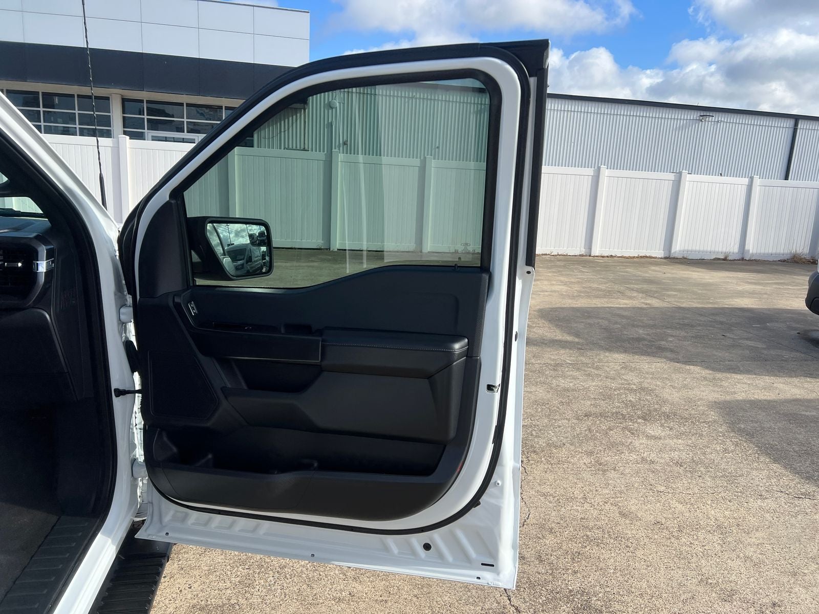 2023 Ford F-150 XL STX