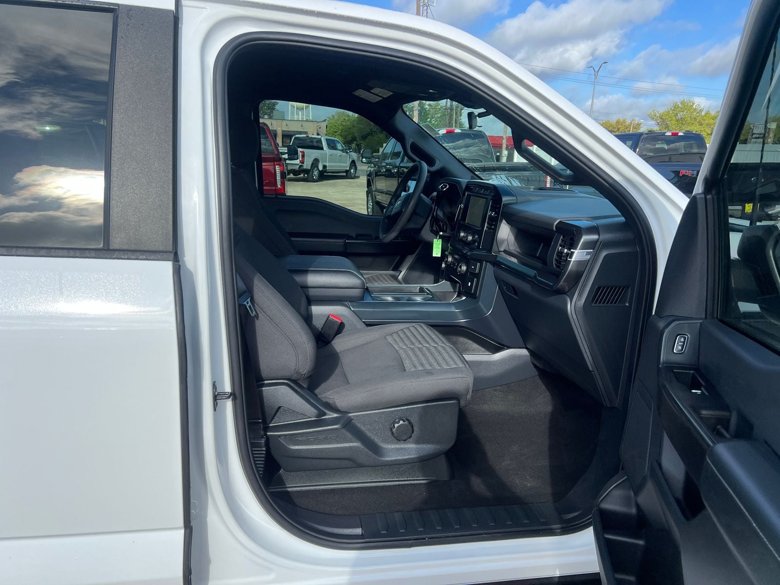 2023 Ford F-150 XL STX