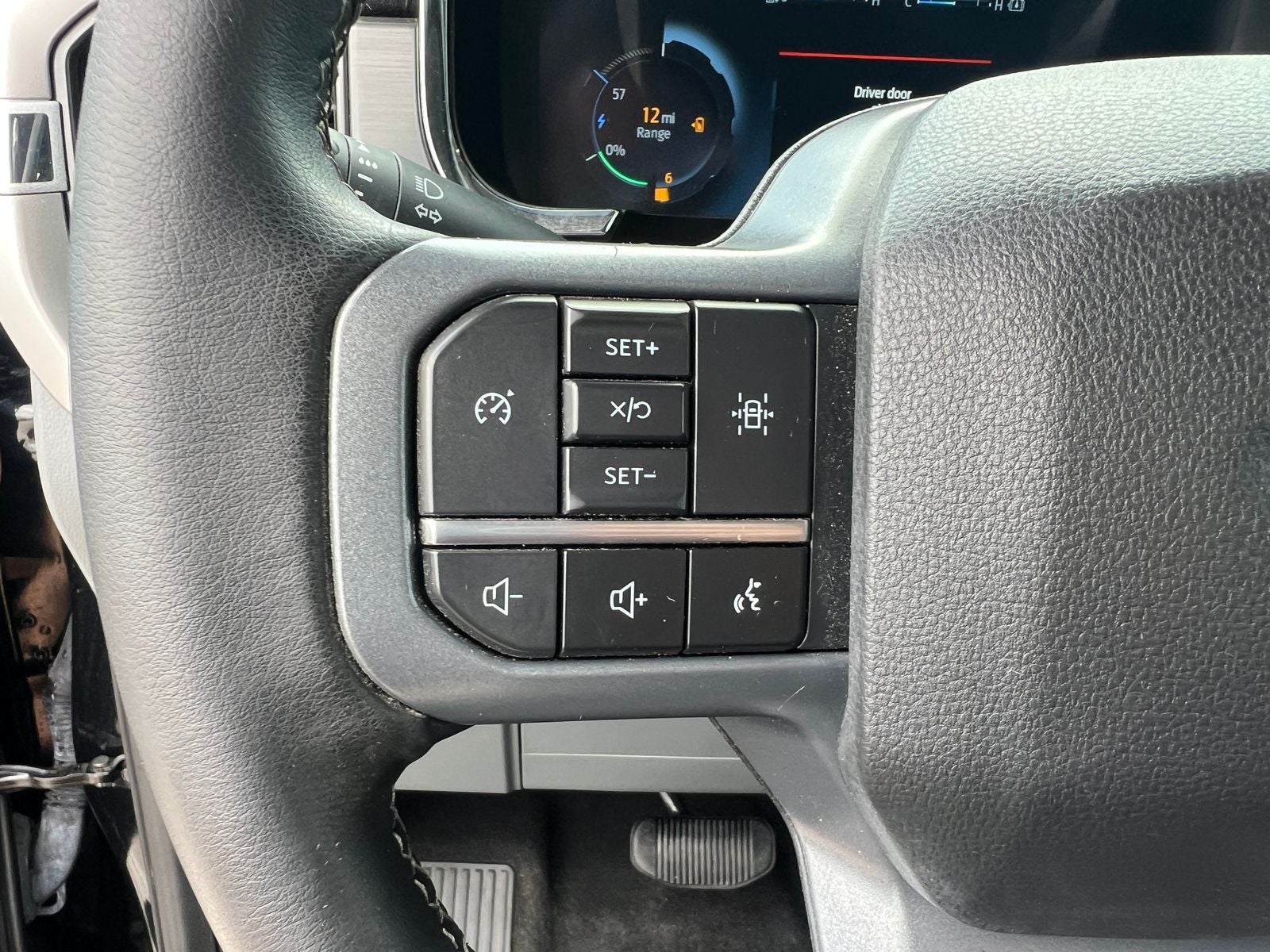 2023 Ford F-150 Lightning XLT