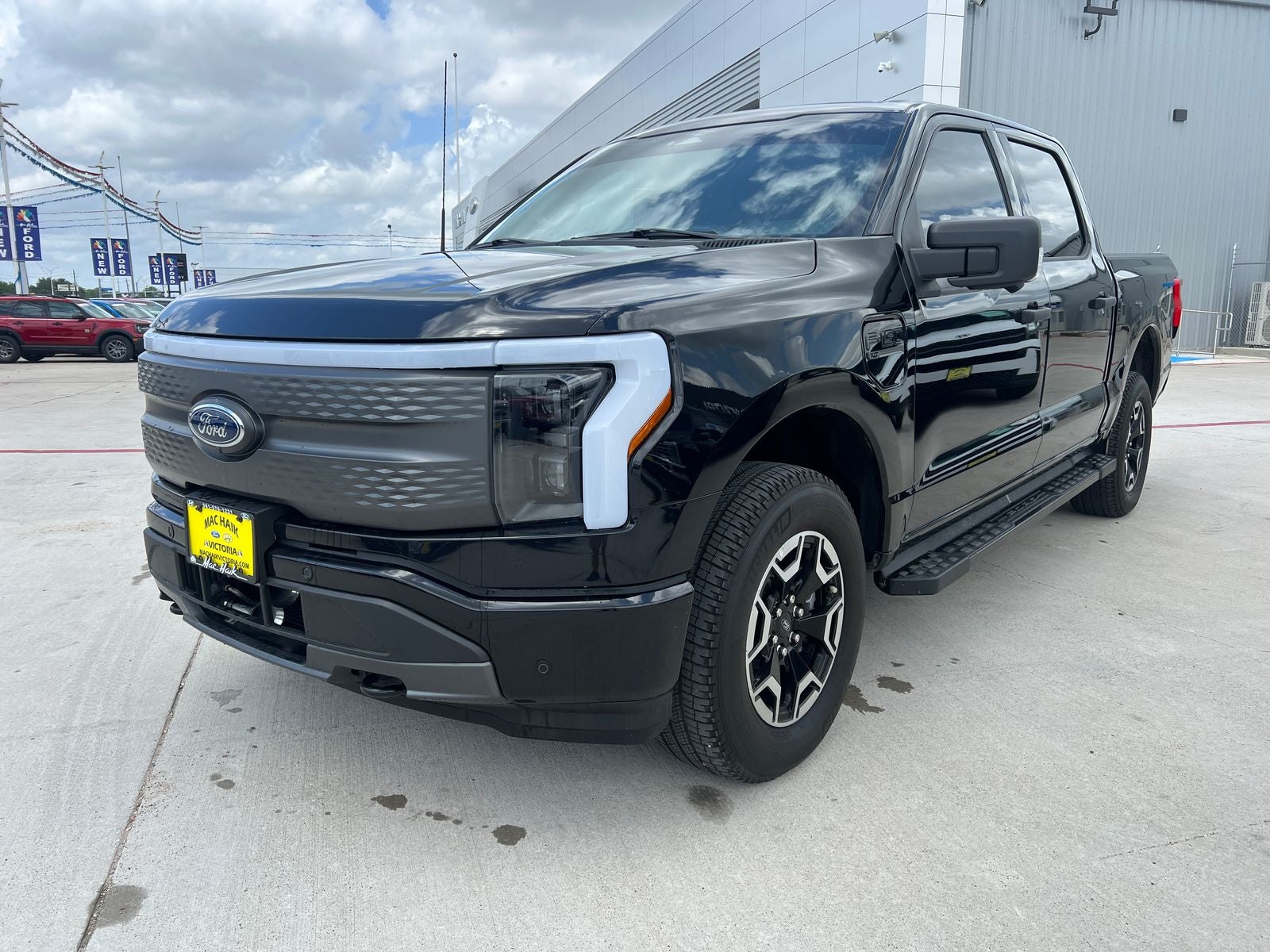 2023 Ford F-150 Lightning XLT