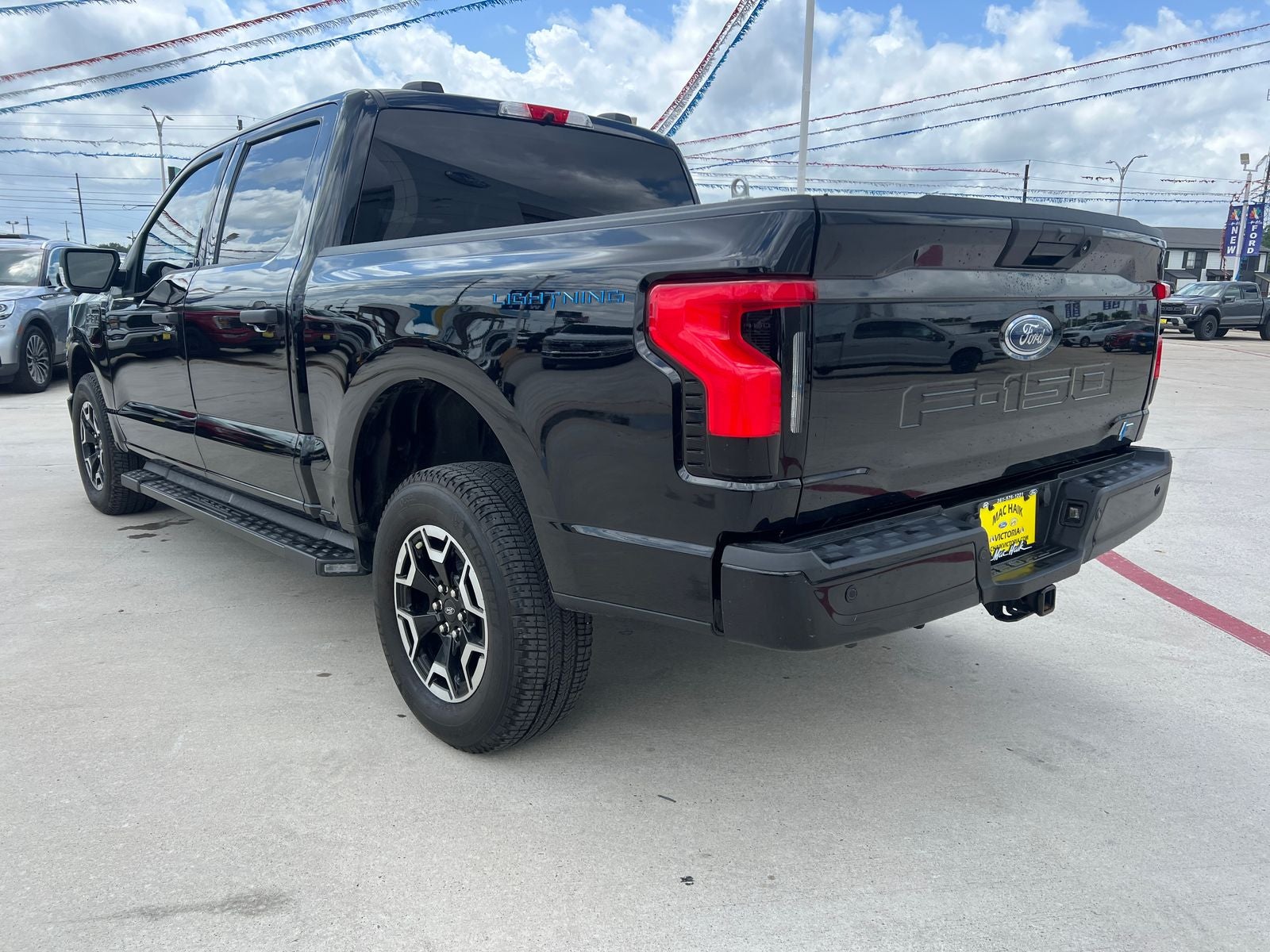 2023 Ford F-150 Lightning XLT