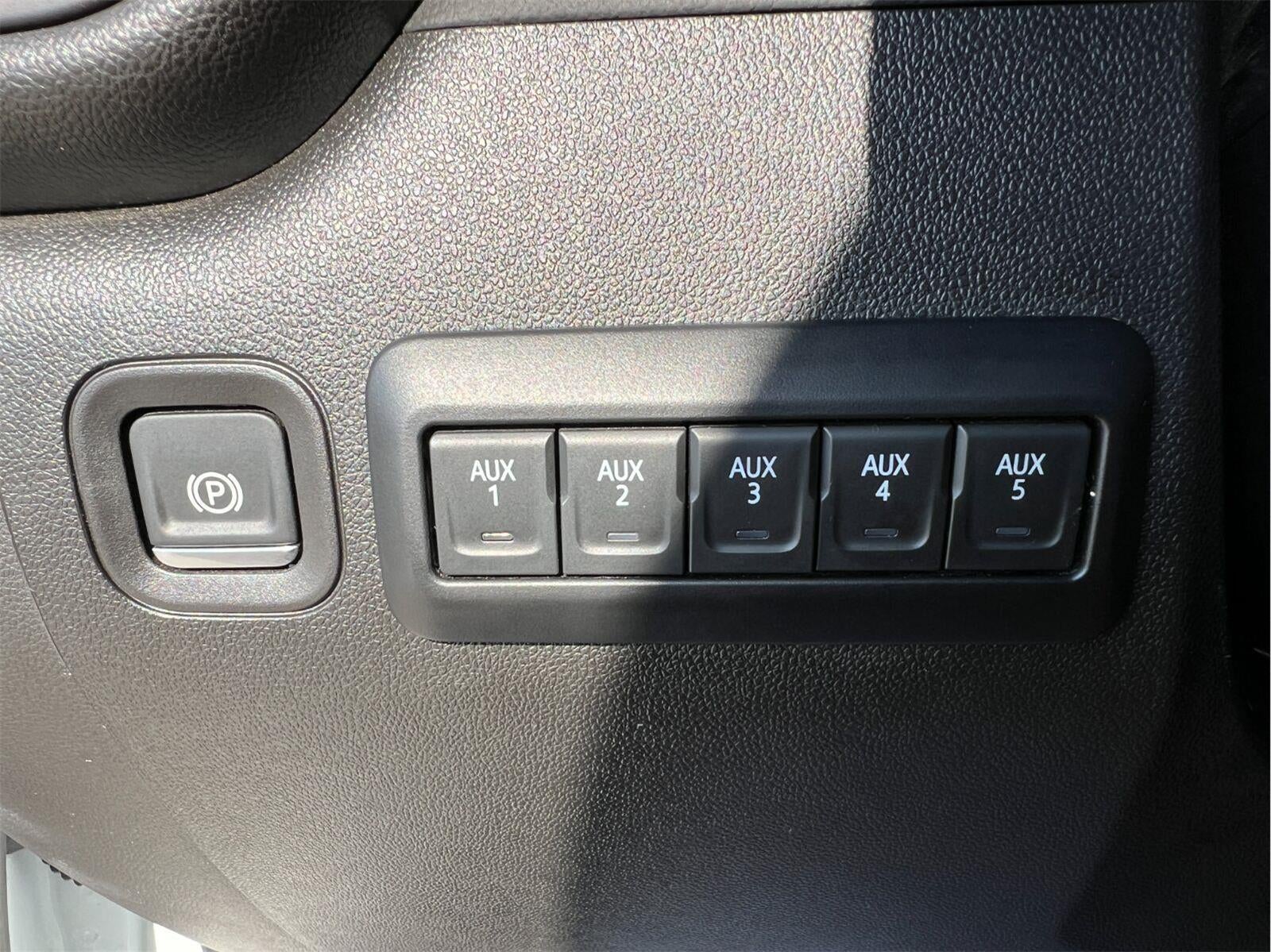 2025 Chevrolet Silverado 3500Hd Cc Work Truck