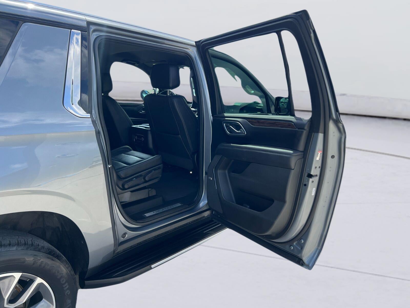 2022 Chevrolet Suburban LT