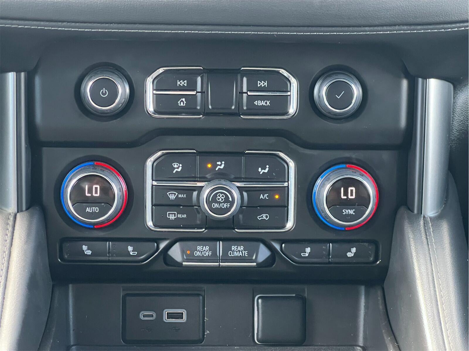 2022 Chevrolet Suburban LT