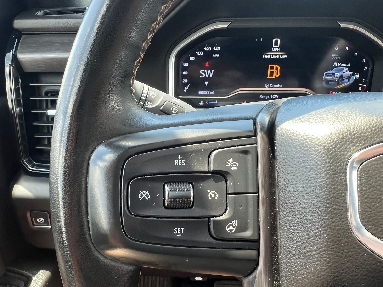 2024 GMC Sierra 2500HD AT4