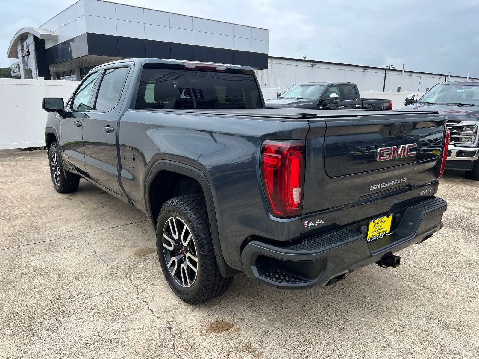 2021 GMC Sierra 1500 AT4