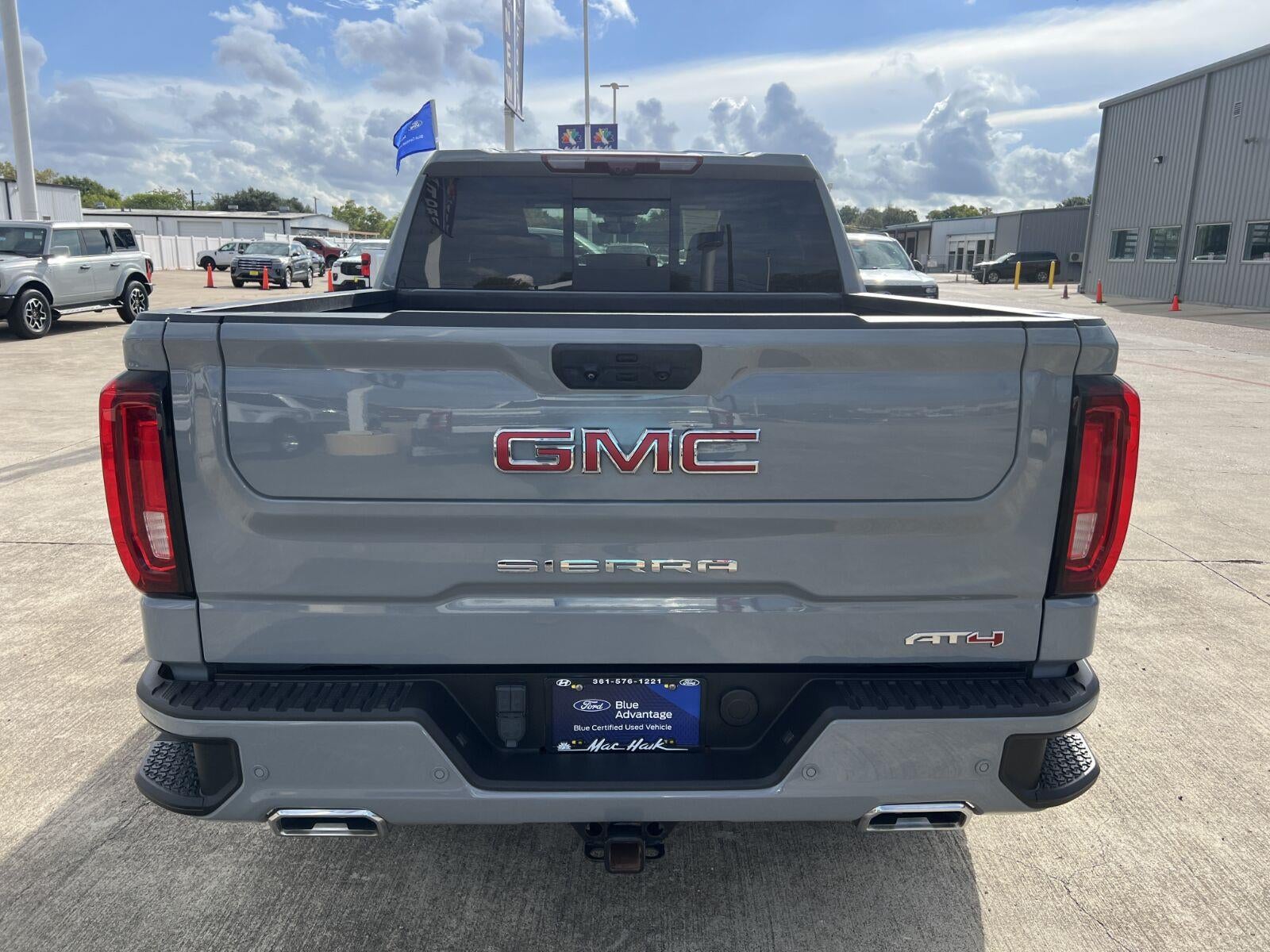 2024 GMC Sierra 1500 AT4