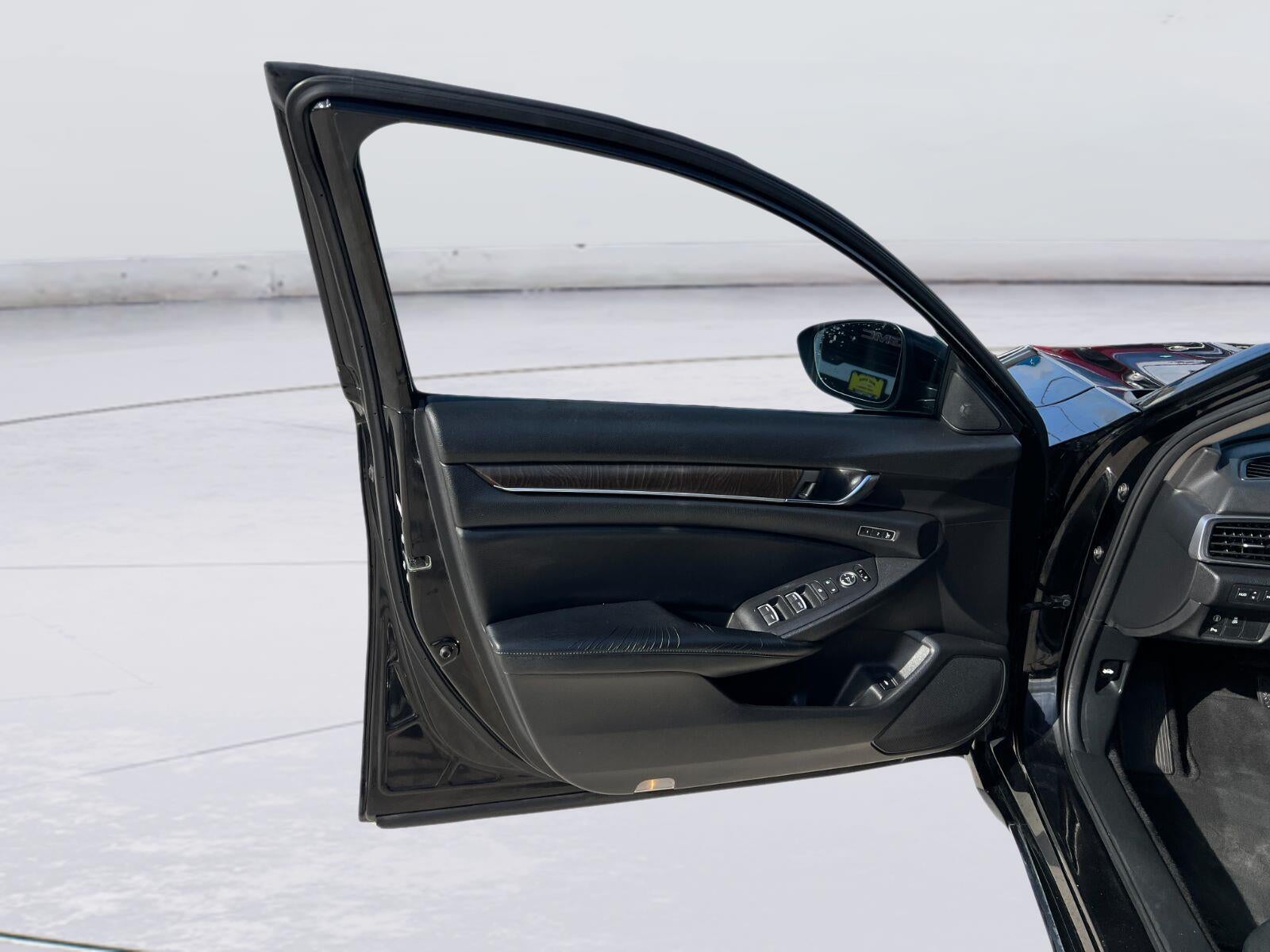 2018 Honda Accord Sedan Touring 1.5T