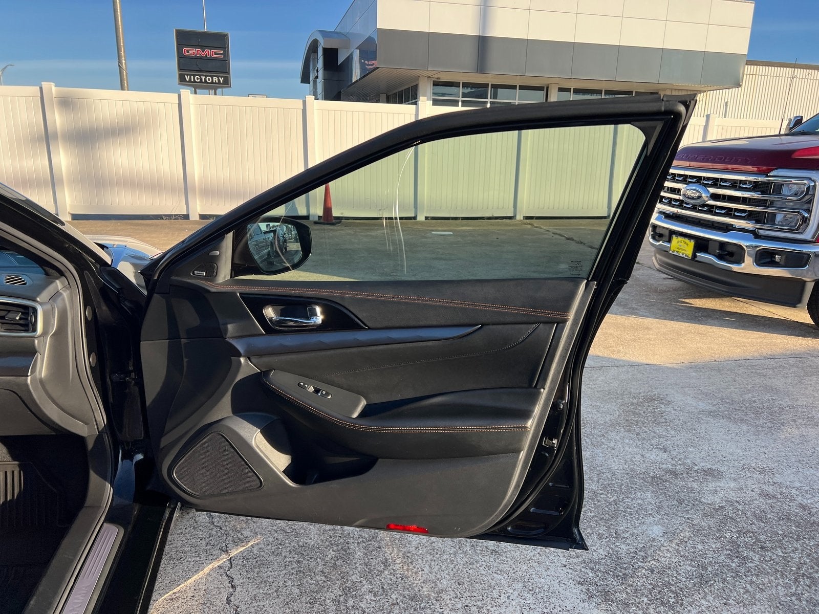 2022 Nissan Maxima SR