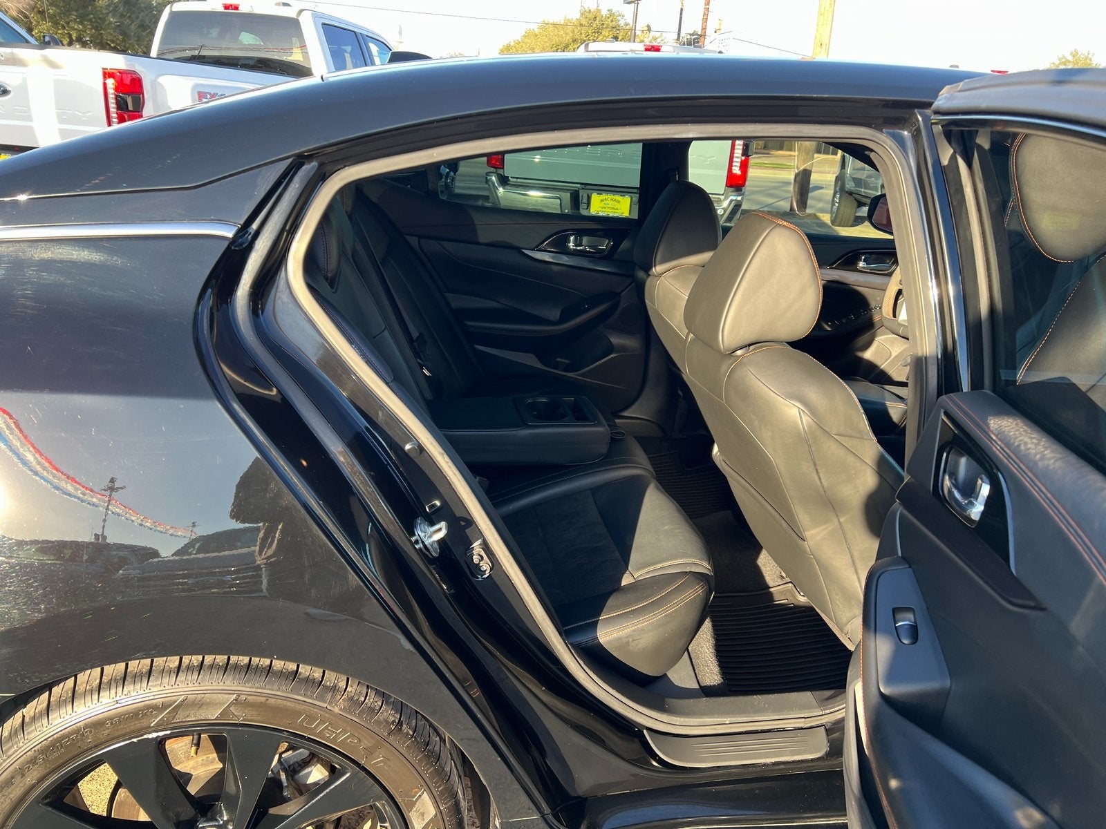 2022 Nissan Maxima SR