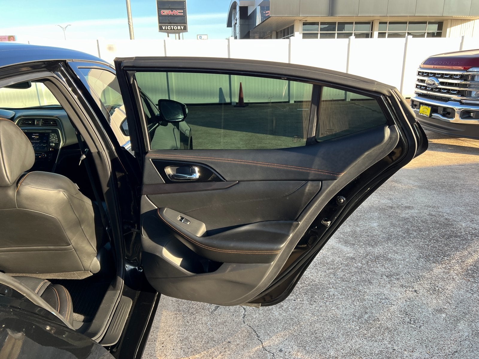 2022 Nissan Maxima SR