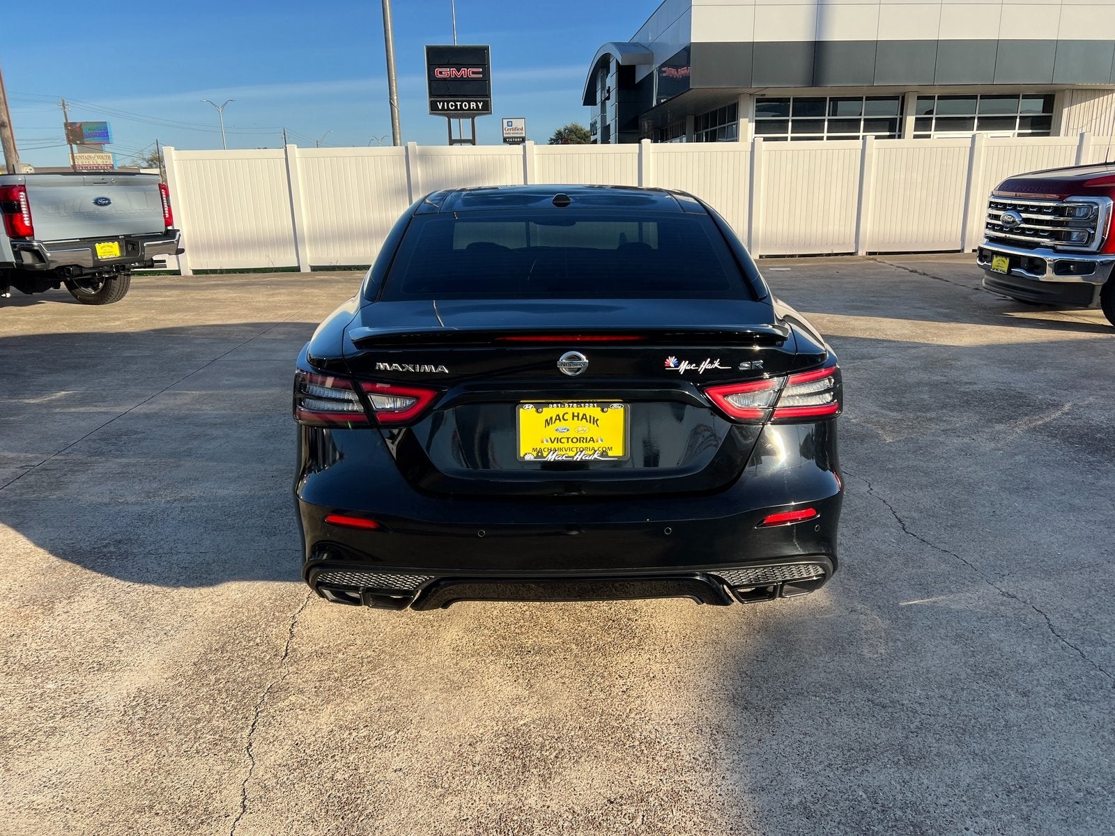 2022 Nissan Maxima SR