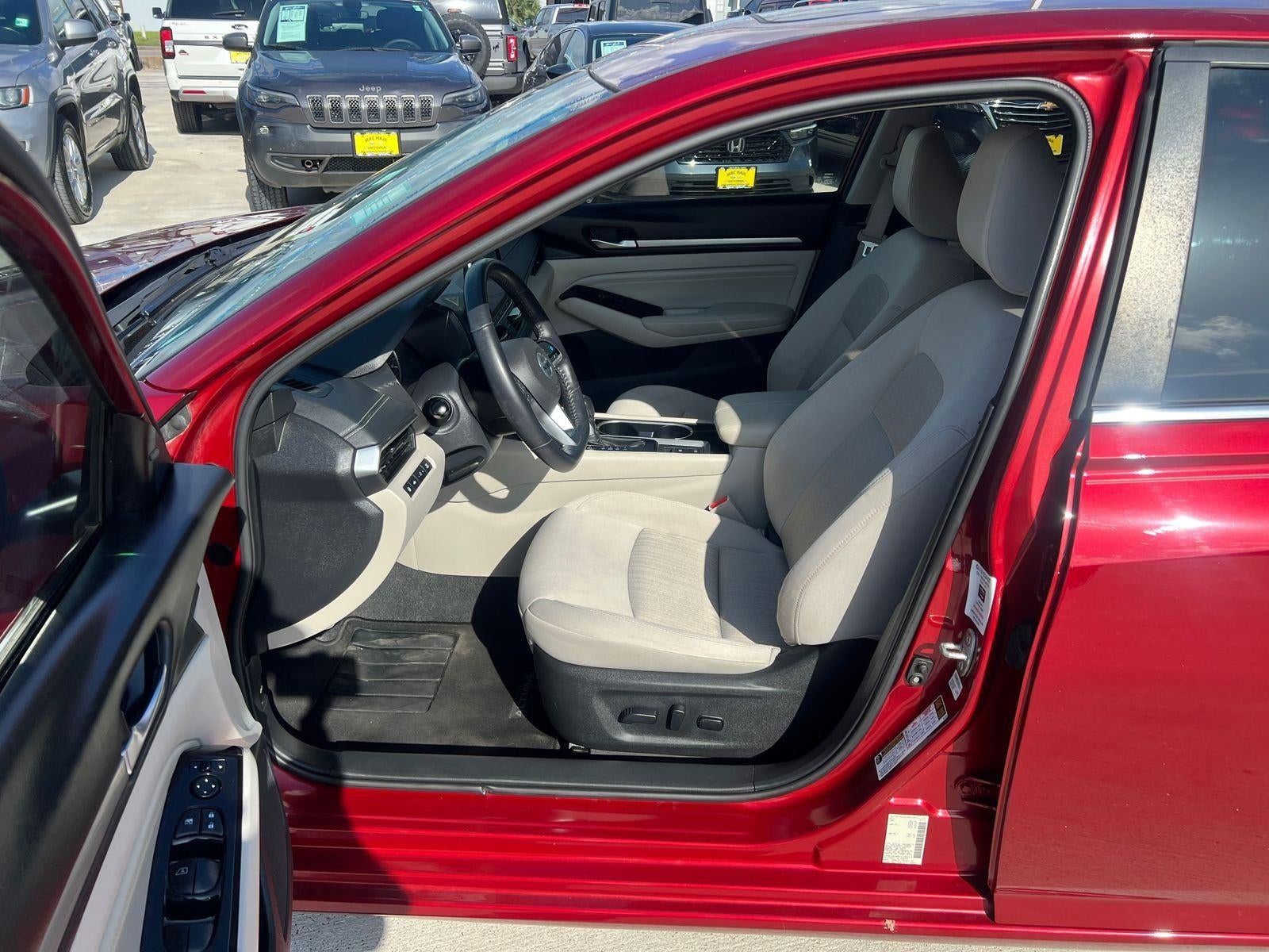 2021 Nissan Altima 2.5 SV