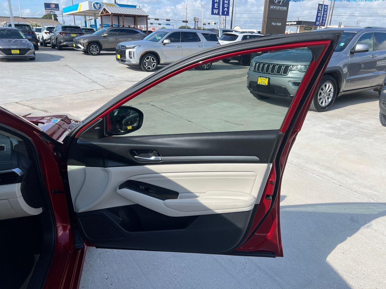 2021 Nissan Altima 2.5 SV