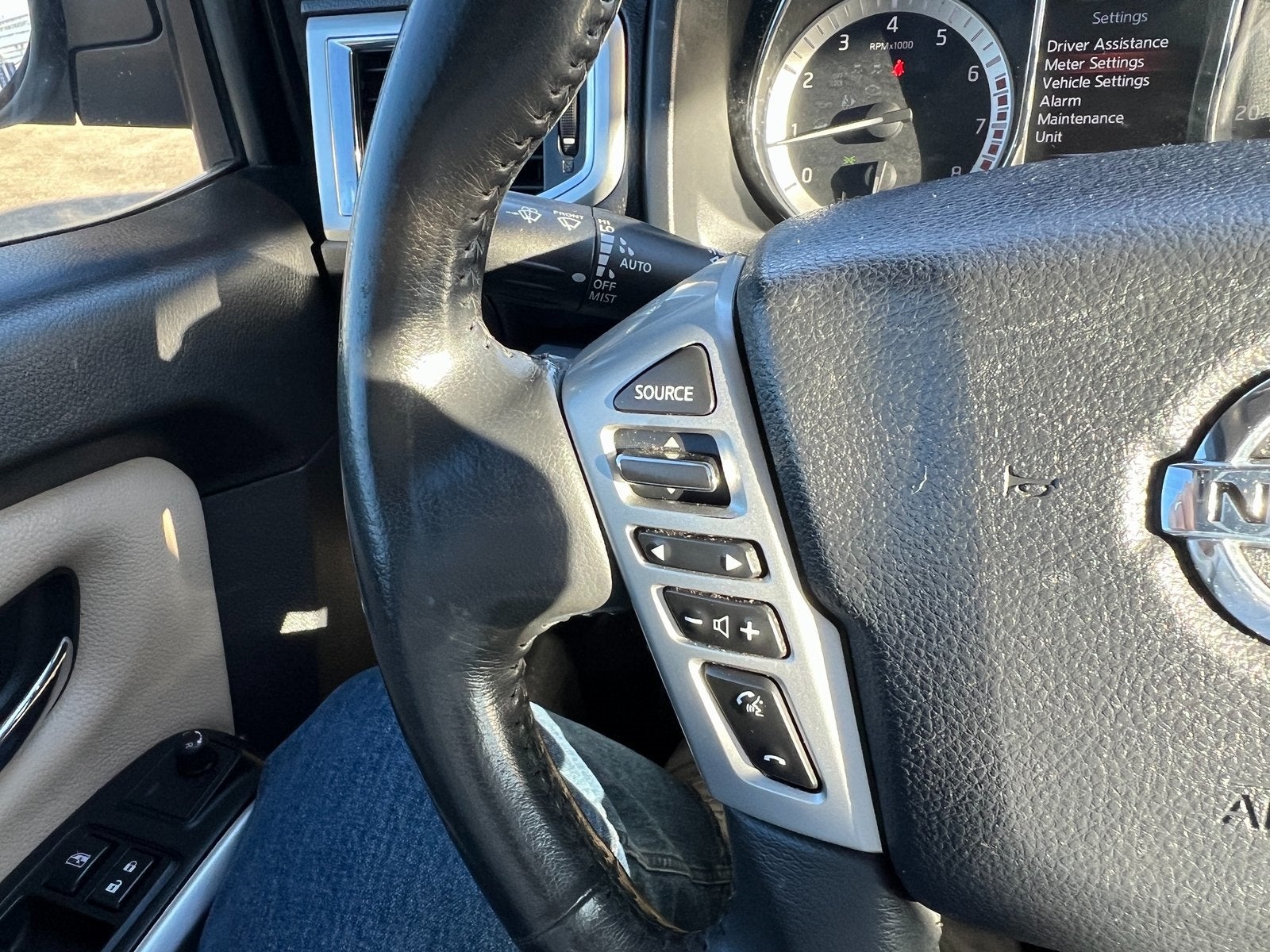 2017 Nissan Titan SV