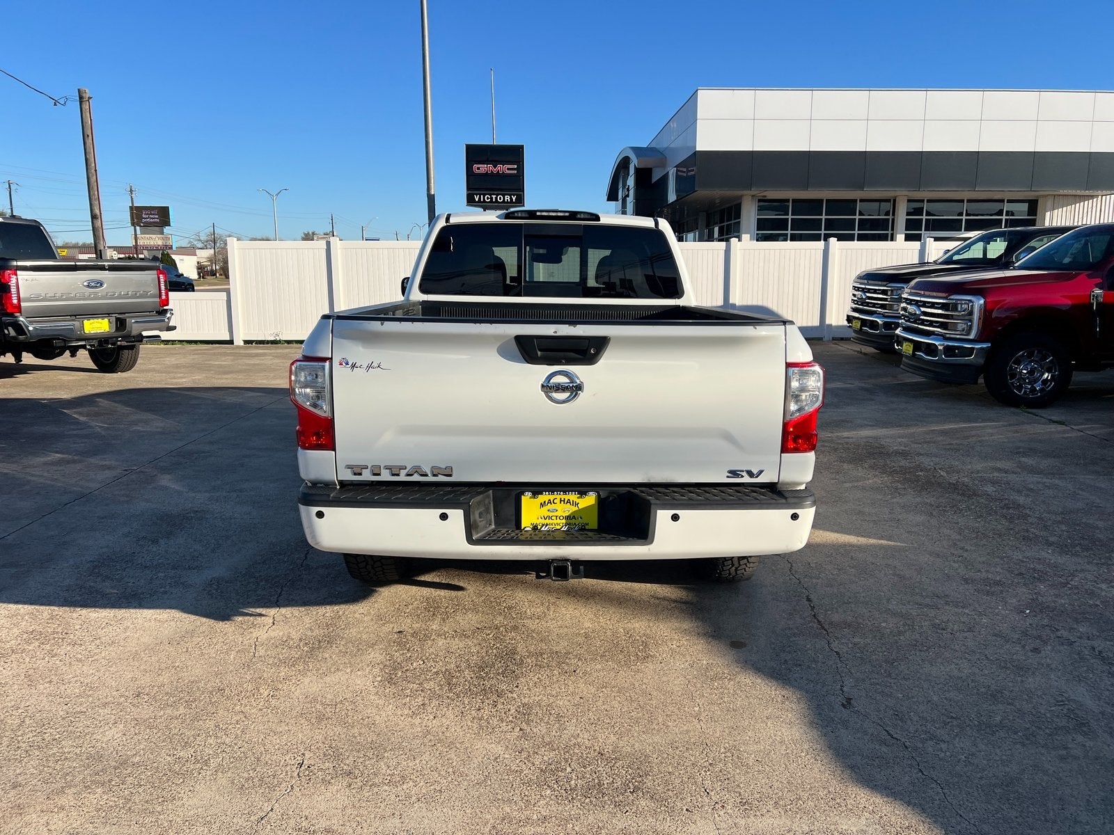 2017 Nissan Titan SV