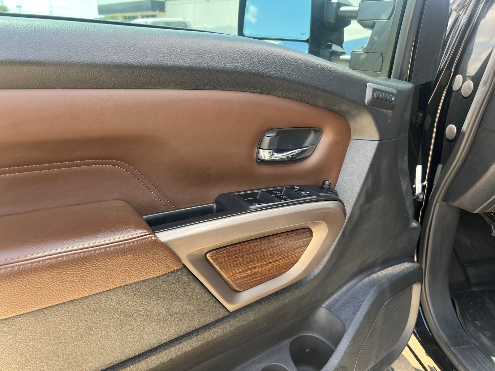 2022 Nissan Titan XD Platinum Reserve