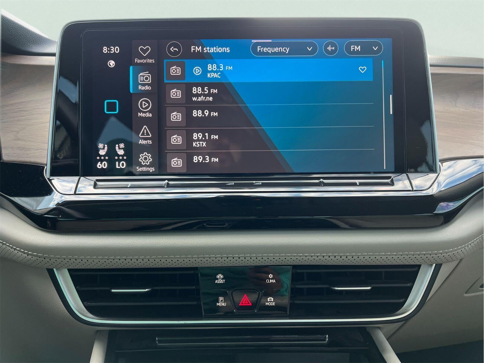 2024 Volkswagen Atlas 2.0T SE w/Technology