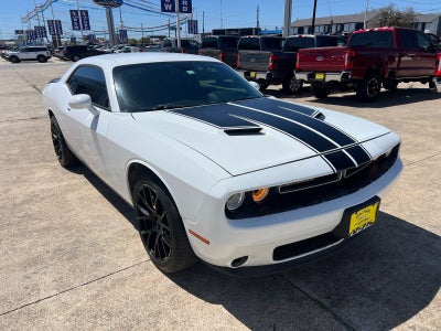 2016 Dodge Challenger SXT