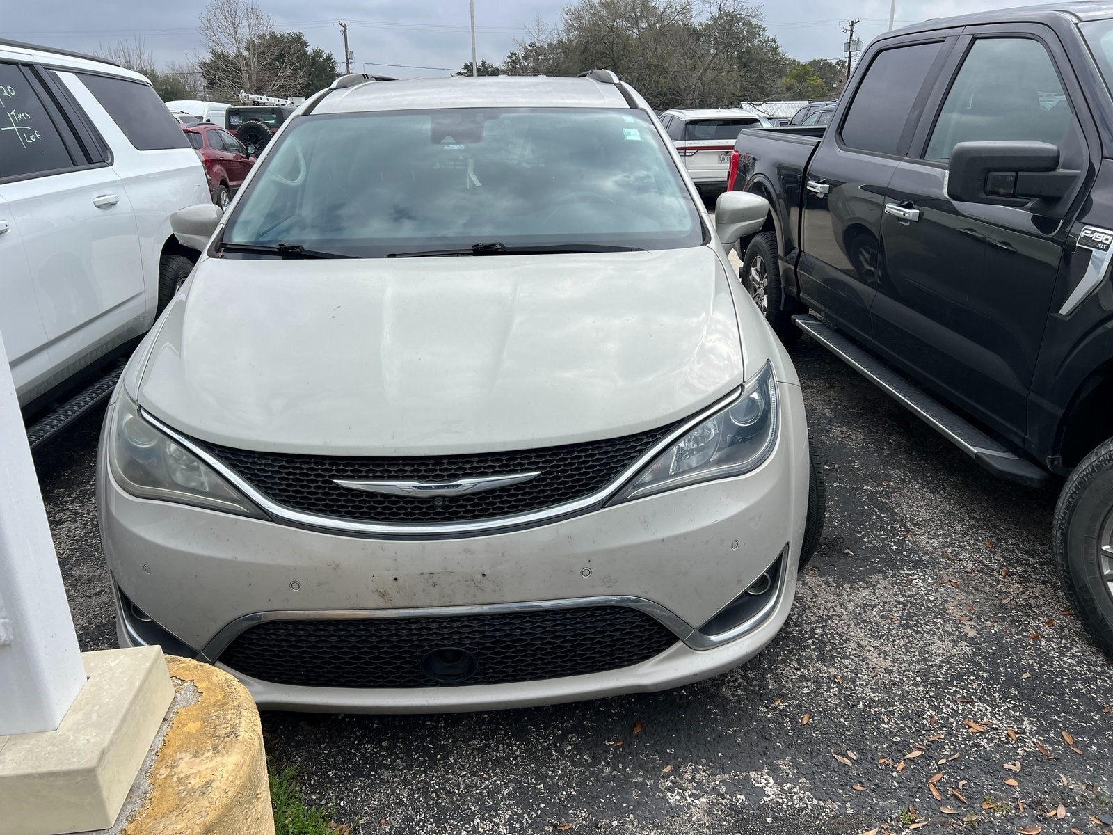 2017 Chrysler Pacifica Touring-L Plus